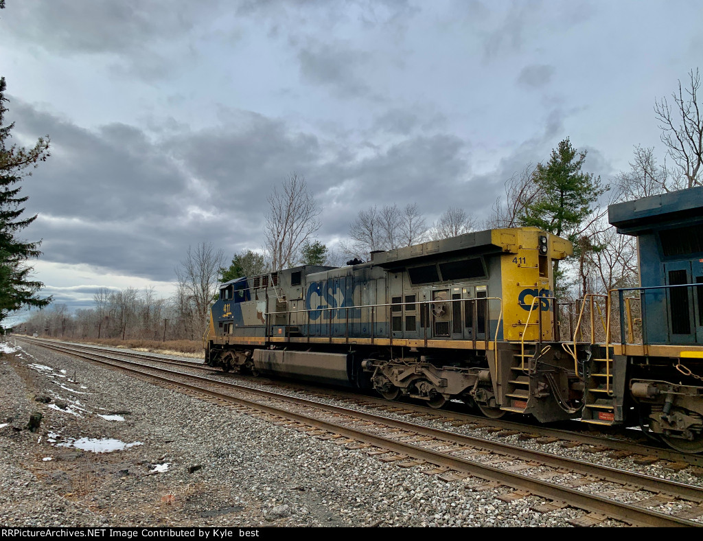 CSX 411 away